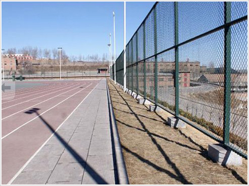 田徑場圍網(wǎng)