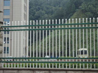 鐵藝圍欄(四橫桿)